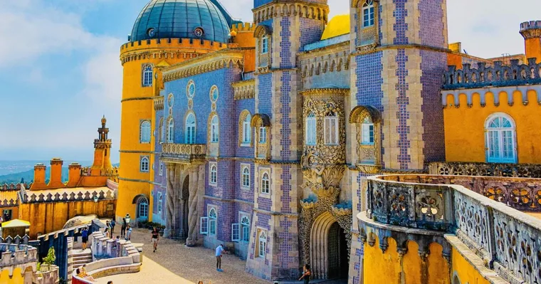 Lisboa: Tour por Sintra, Pena, Regaleira, Cabo e Cascais